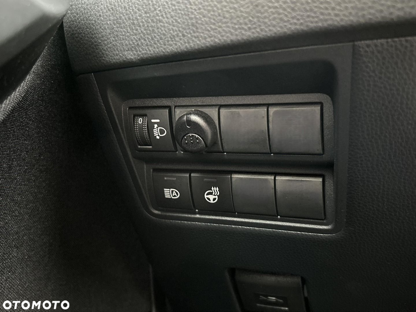 Toyota Yaris - 22