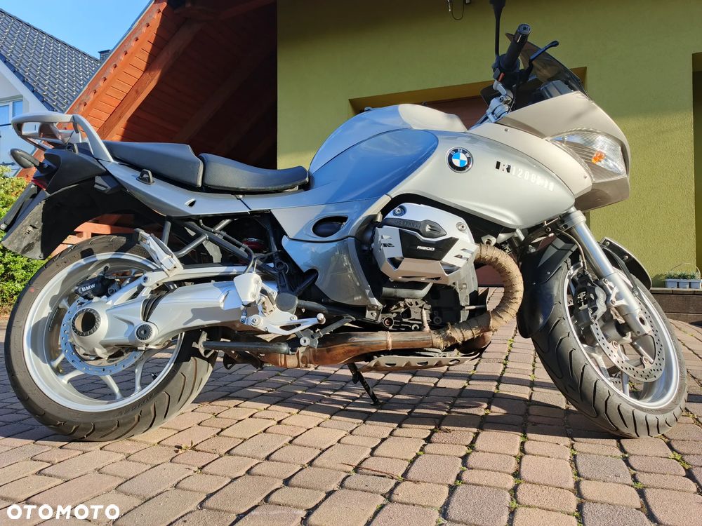 BMW R - 1