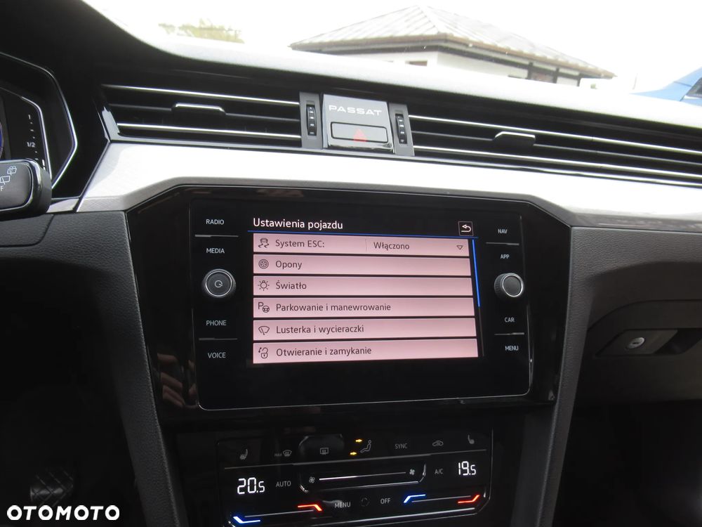 Volkswagen Passat 2.0 TDI EVO Business - 23