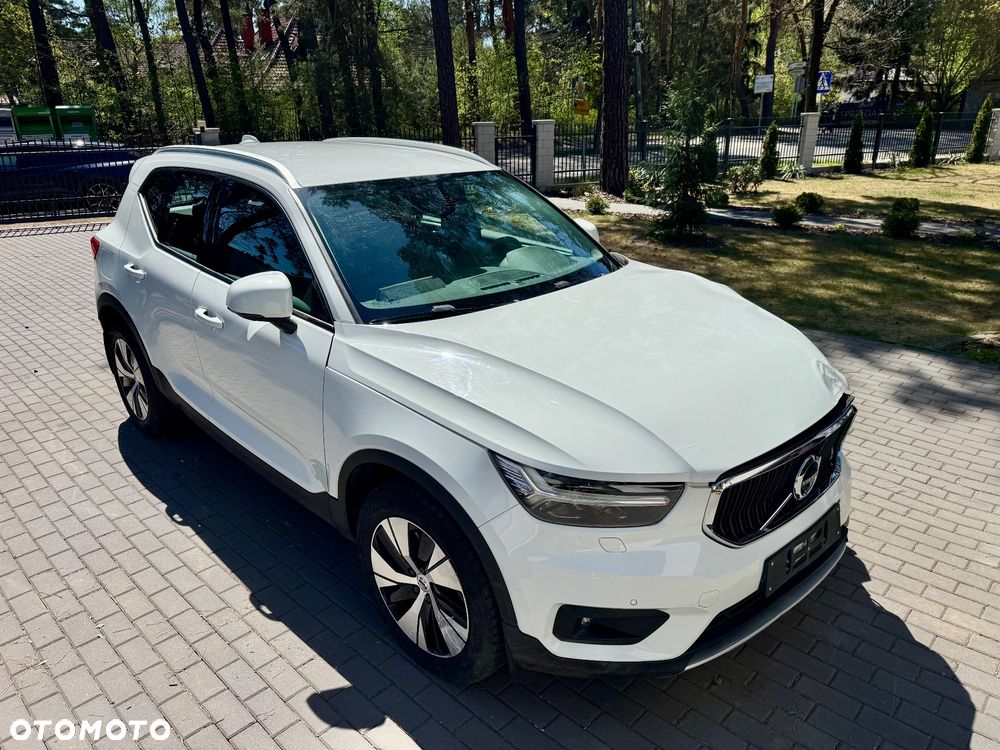 Volvo XC 40 B4 B Momentum Pro - 4