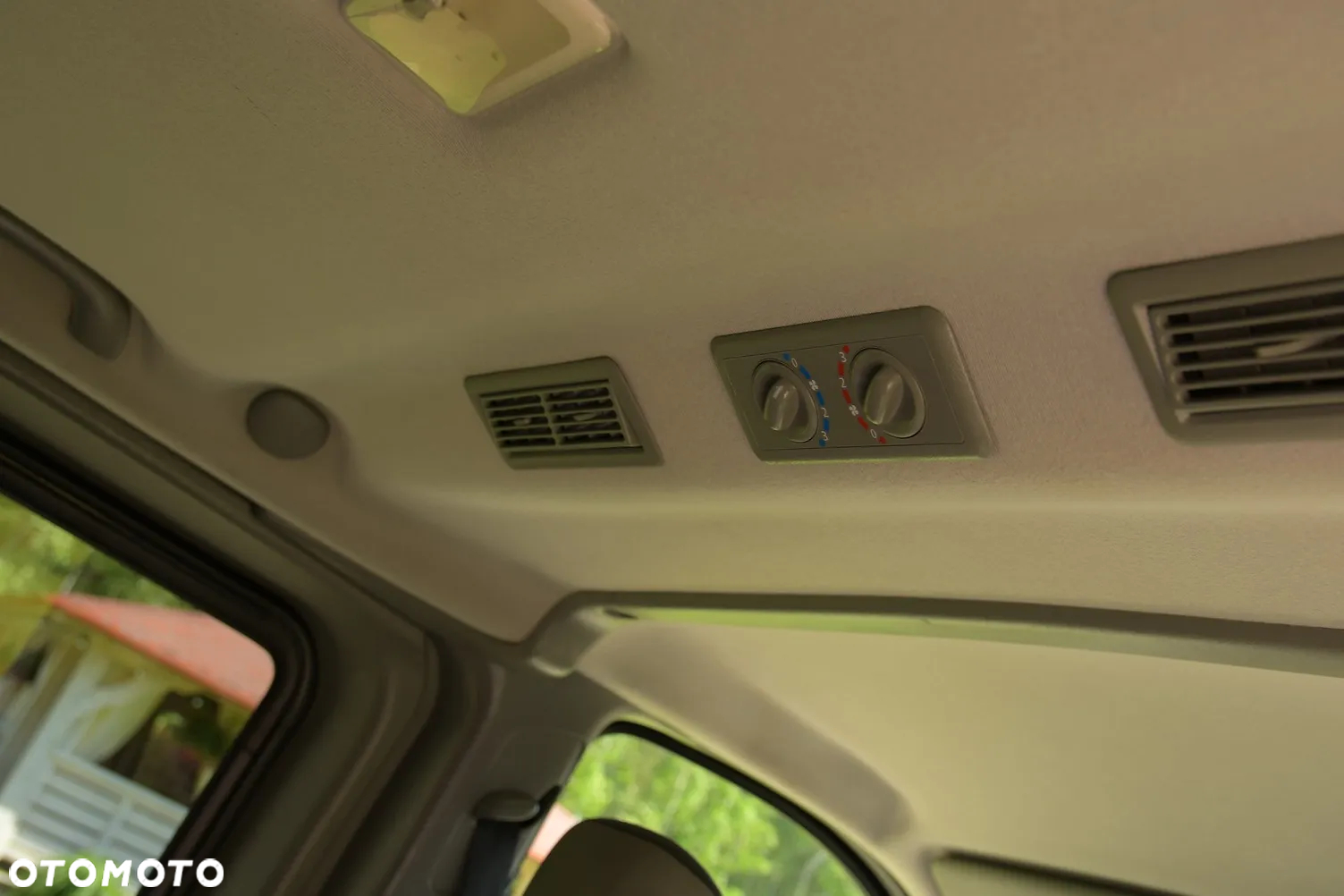 Opel Vivaro - 20