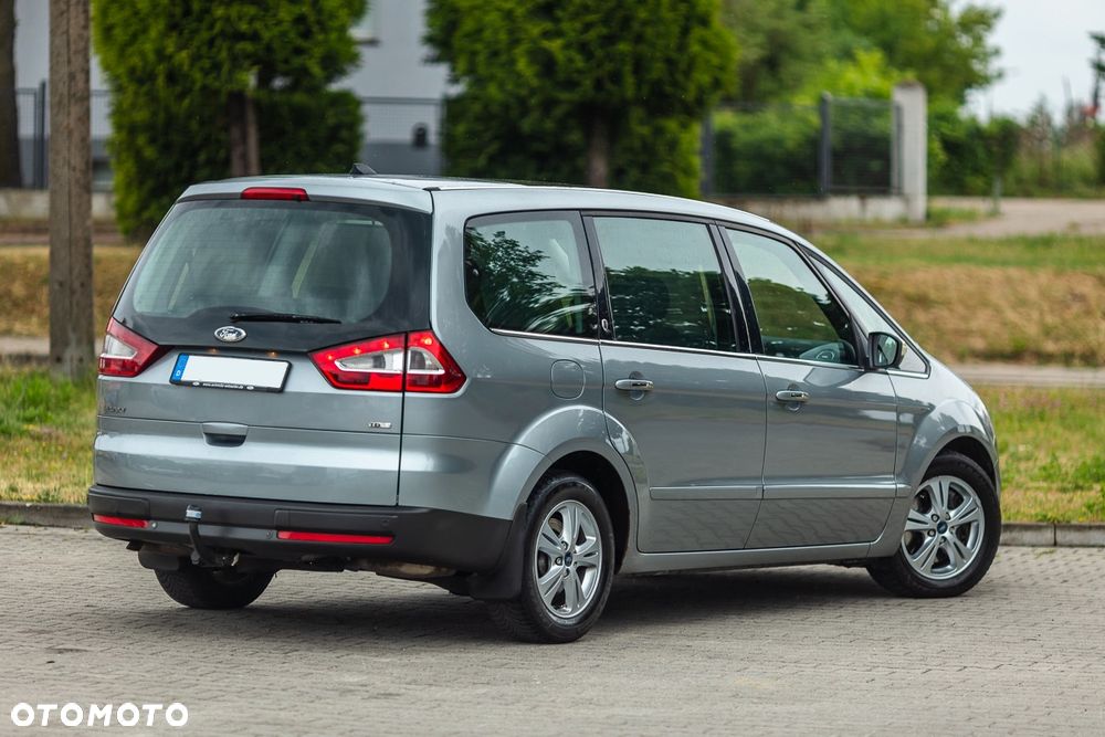 Ford Galaxy 2.2 TDCi Titanium - 13