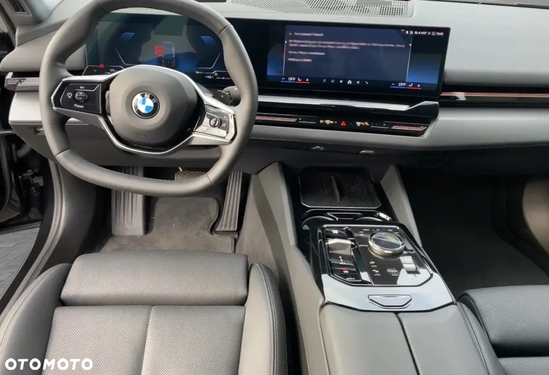BMW Seria 5 520i mHEV - 3