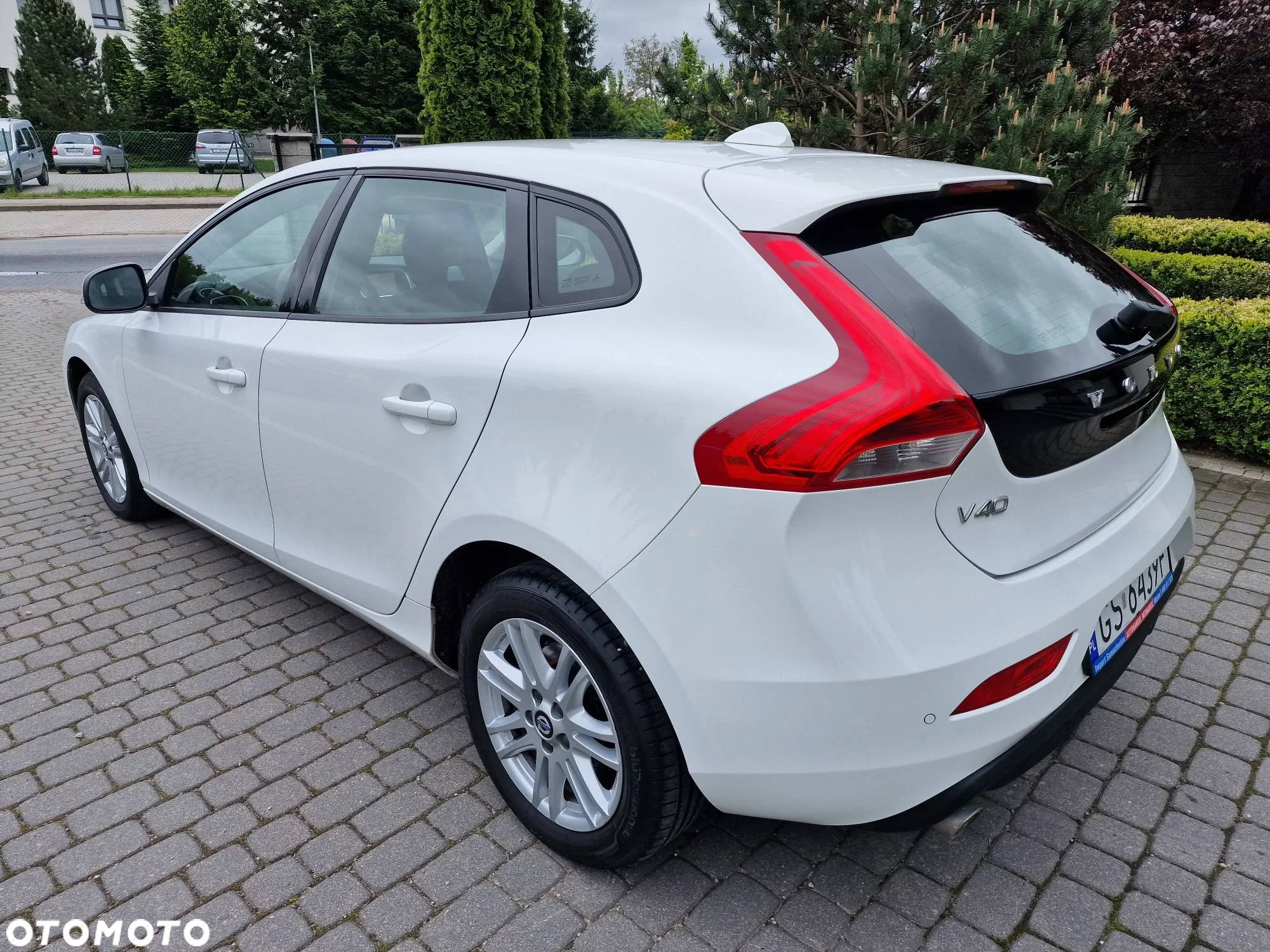 Volvo V40 D2 Drive-E Momentum - 5