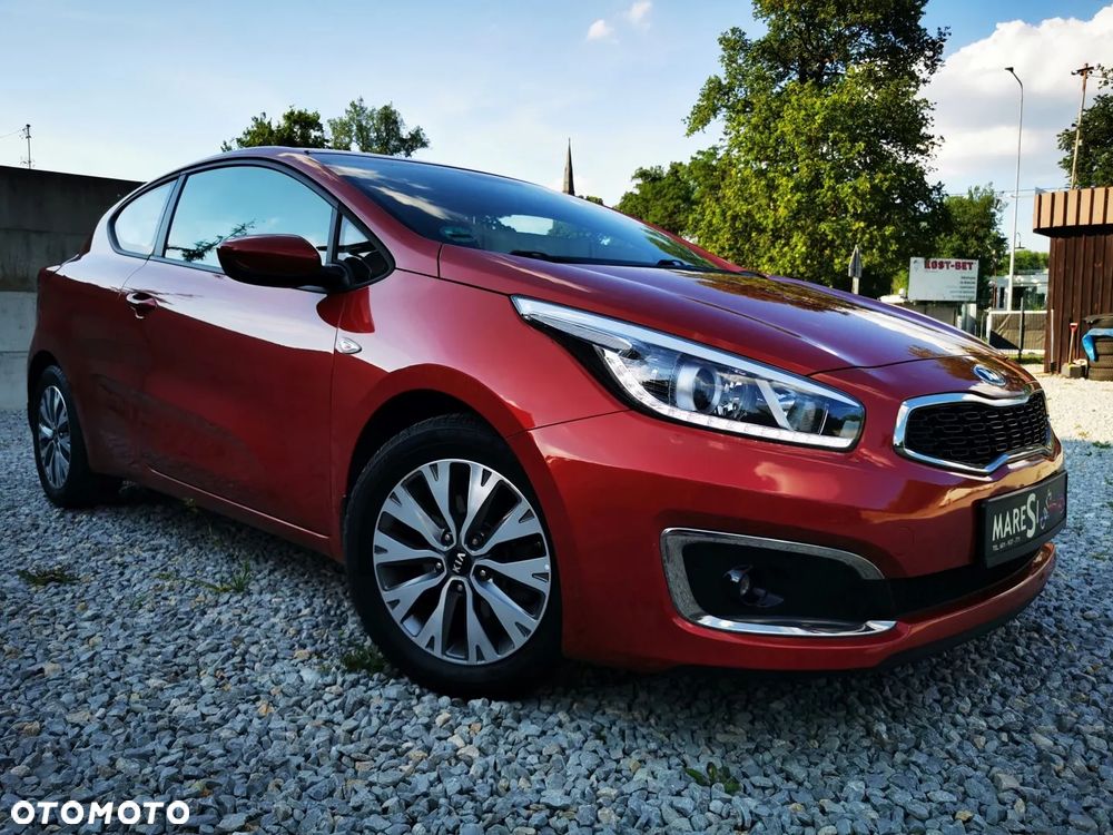 Kia ProCeed - 25