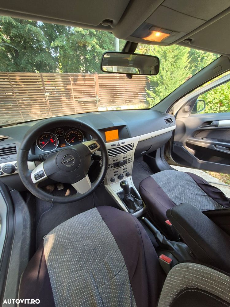 Opel Astra 1.7 CDTI - 9