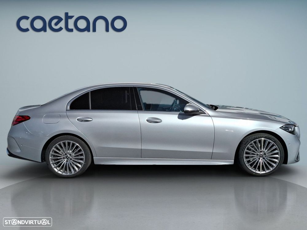 Mercedes-Benz C 300 de AMG Line - 9