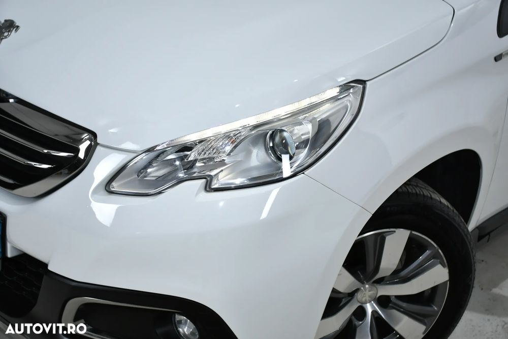 Peugeot 2008 PureTech 82 Style - 21