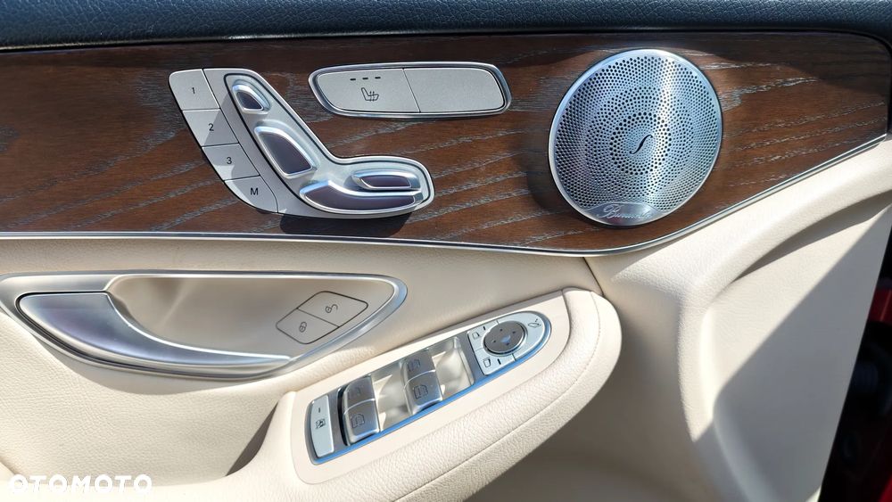 Mercedes-Benz GLC 300 4Matic 9G-TRONIC Exclusive - 19