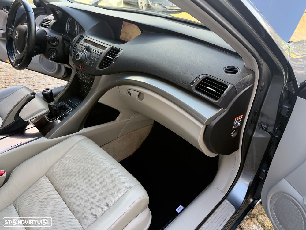 Honda Accord Tourer 2.2 i-DTEC Executive Navi E.Limitada - 55