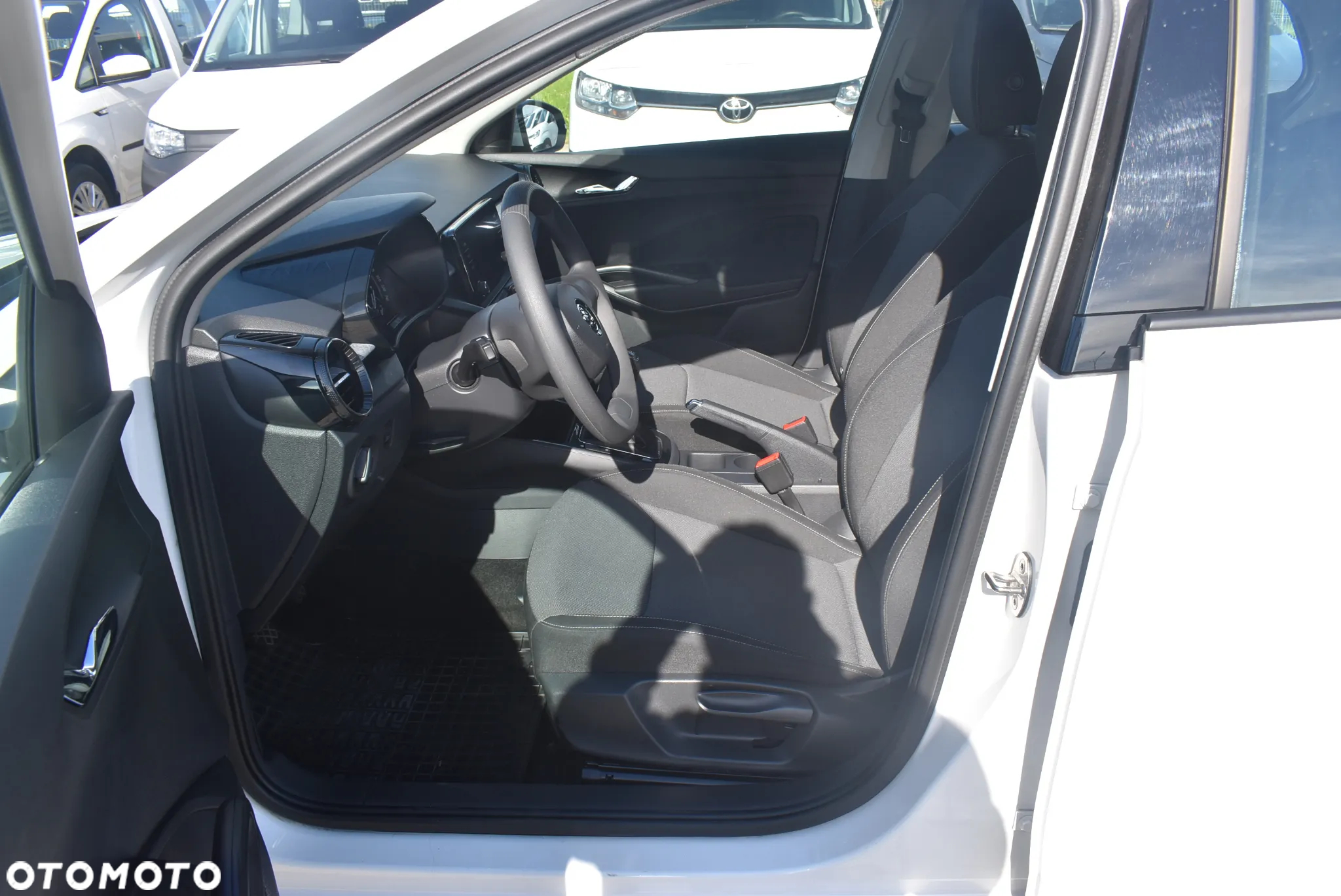 Skoda Fabia 1.0 Ambition - 10