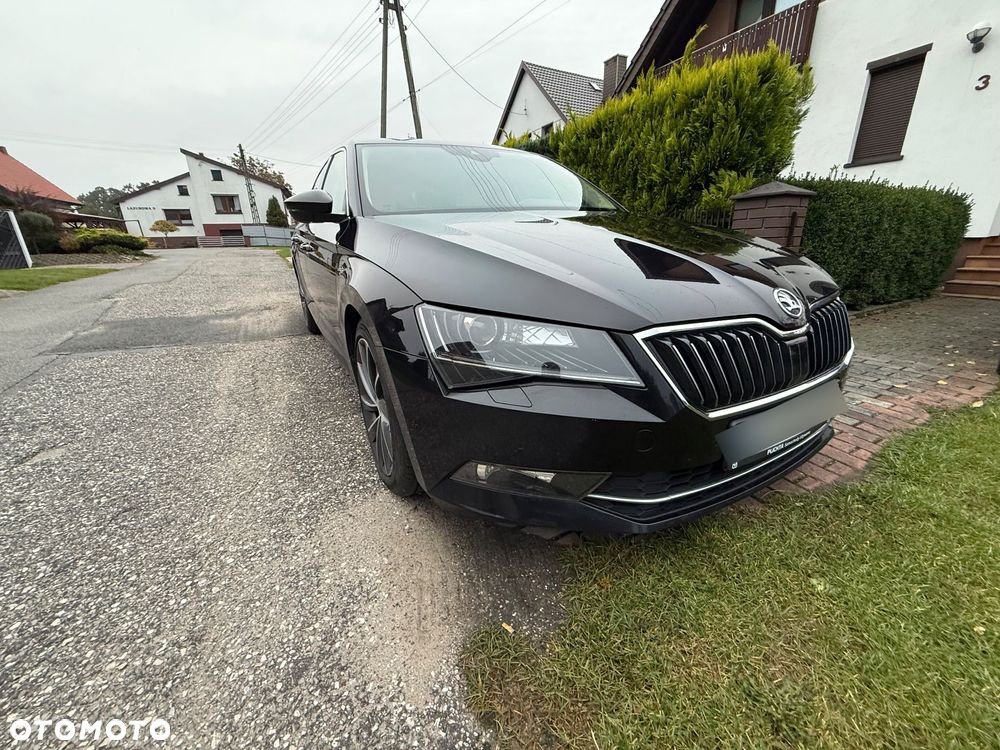 Skoda Superb 2.0 TDI L&K DSG - 2
