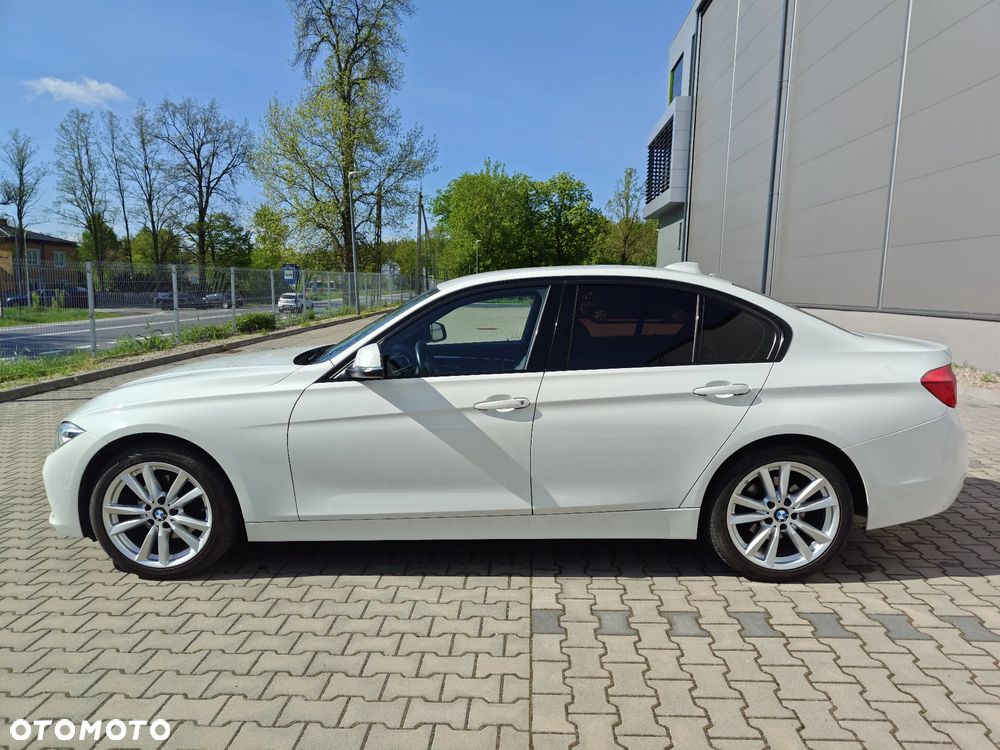BMW Seria 3 330i Luxury Line sport - 7