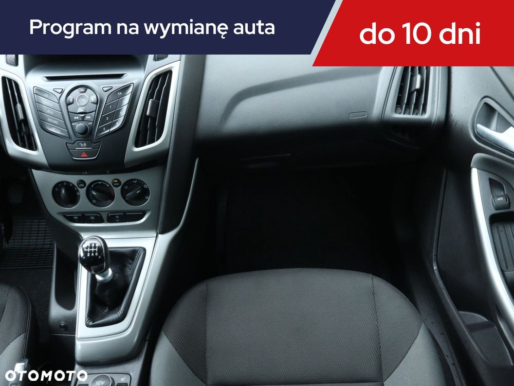 Ford Focus - 10