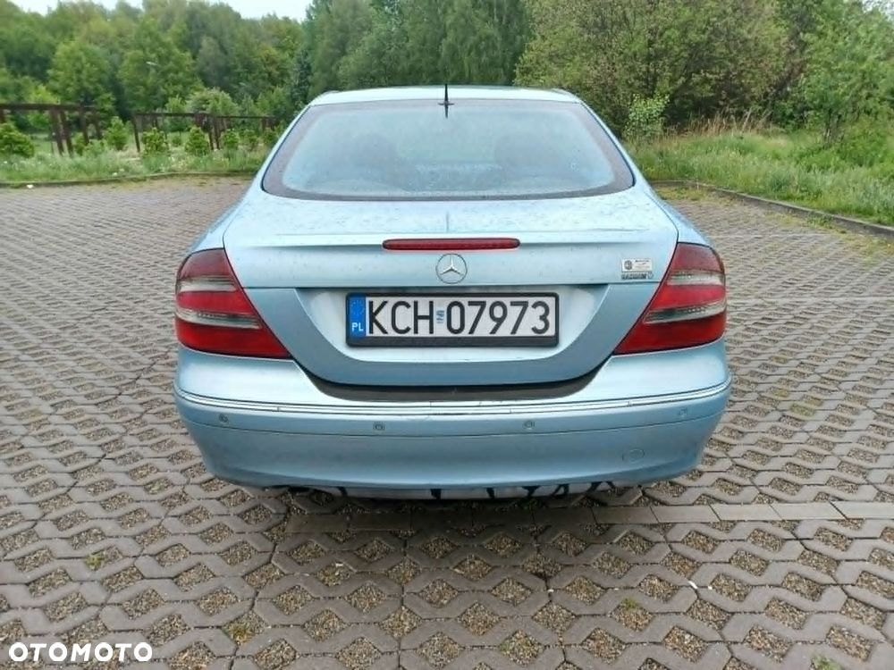 Mercedes-Benz CLK - 8