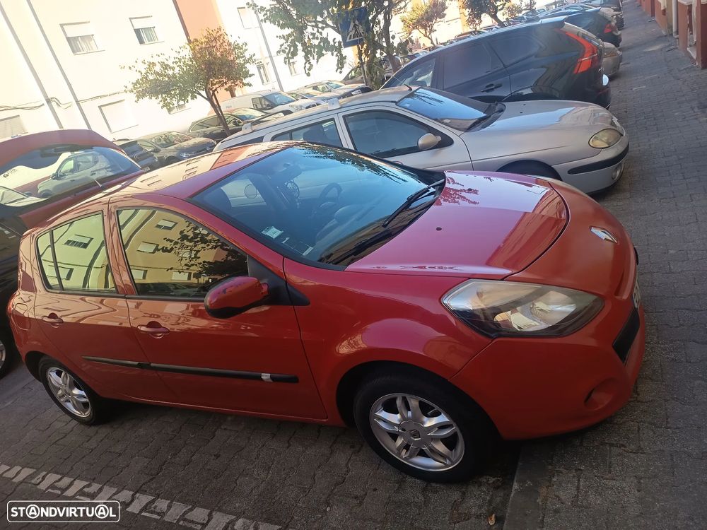 Renault Clio - 6