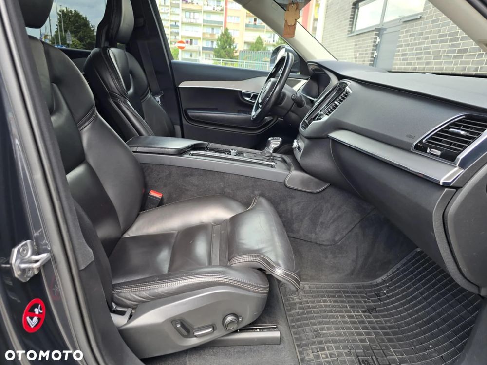 Volvo XC 90 D5 AWD Inscription 7os - 24