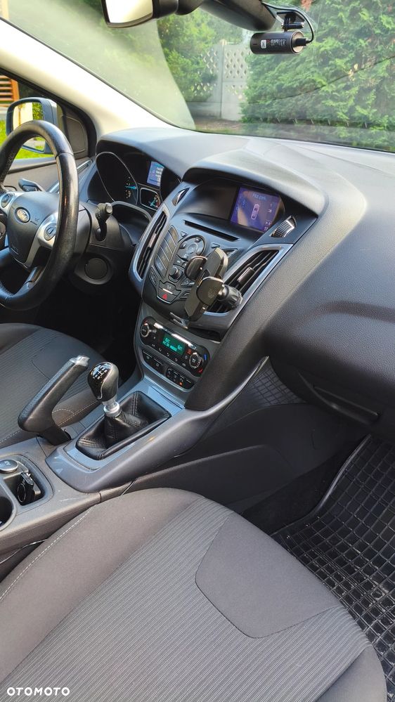 Ford Focus 1.6 TDCi ECOnetic 88g Start-Stopp-System Titanium - 9