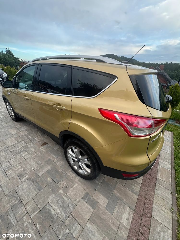Ford Escape 2.0 EcoBoost AWD Titanium - 2