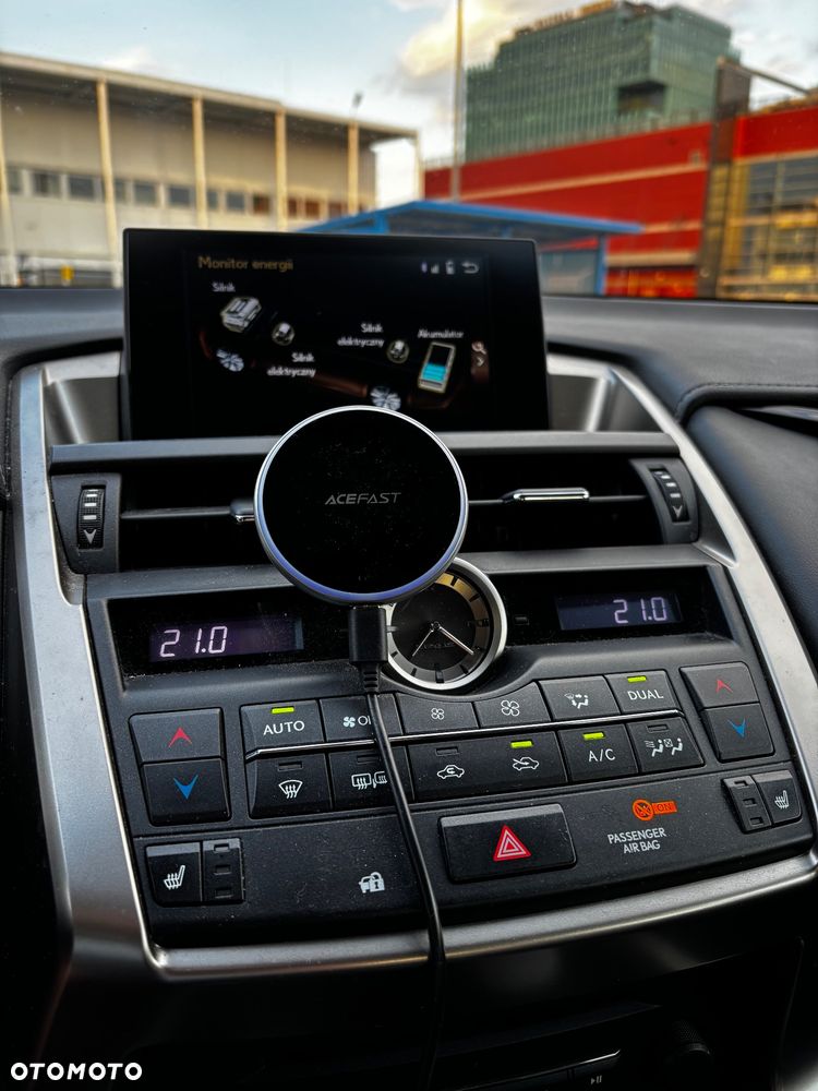 Lexus NX 300h Elegance AWD - 18