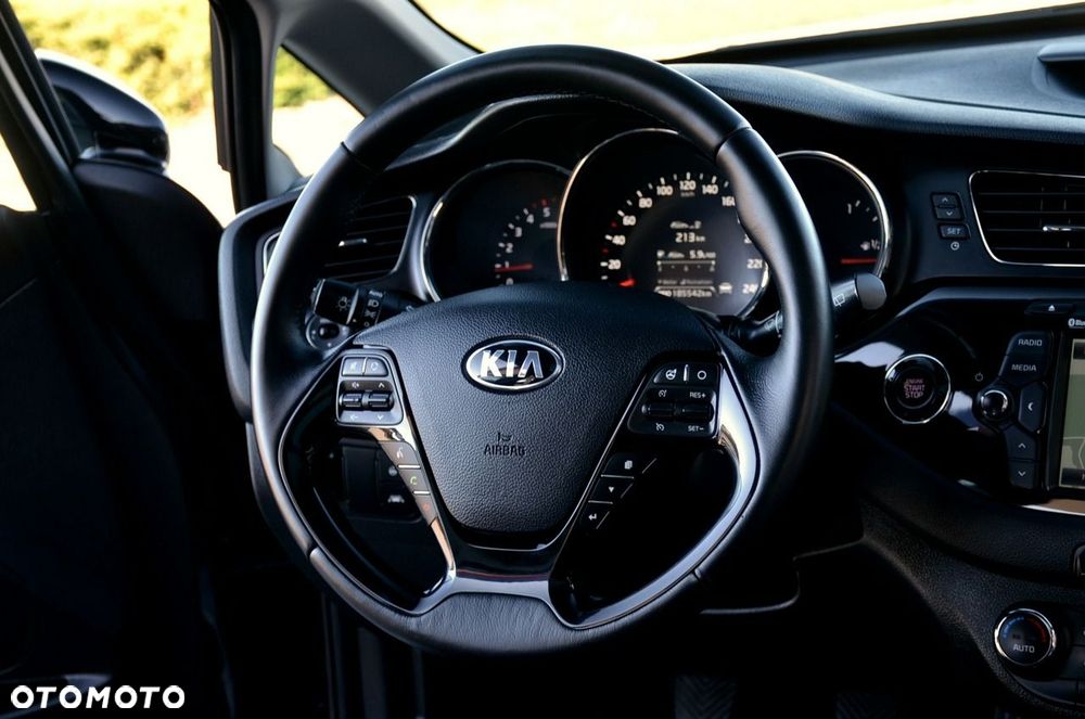 Kia Ceed - 16
