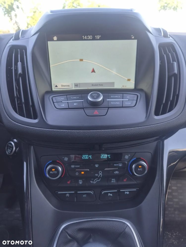 Ford Kuga - 17