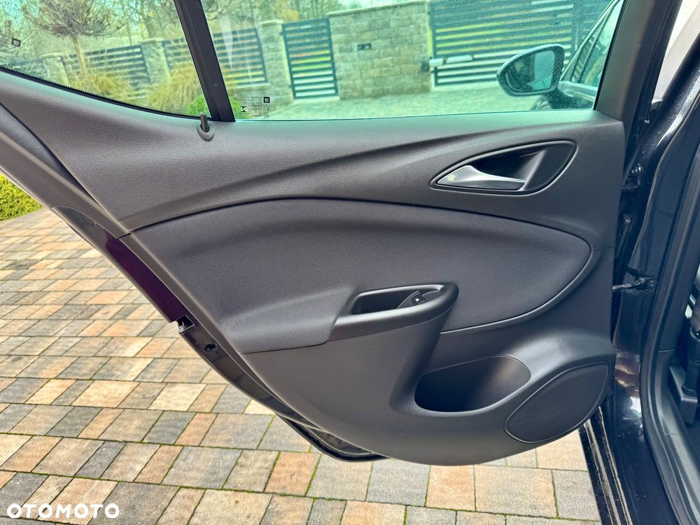 Opel Astra 1.4 Turbo Business - 10