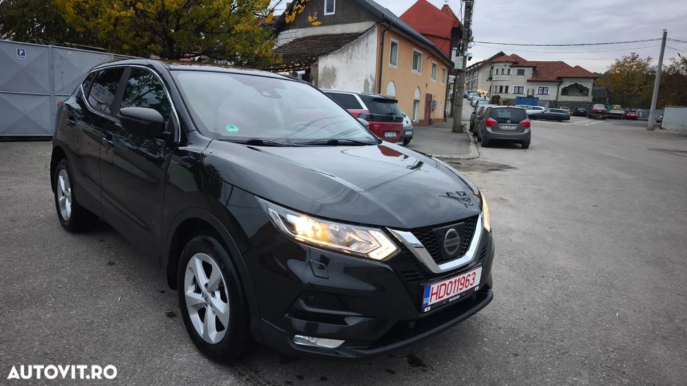 Nissan Qashqai 1.2 DIG-T Start/Stop X-TRONIC Tekna - 2