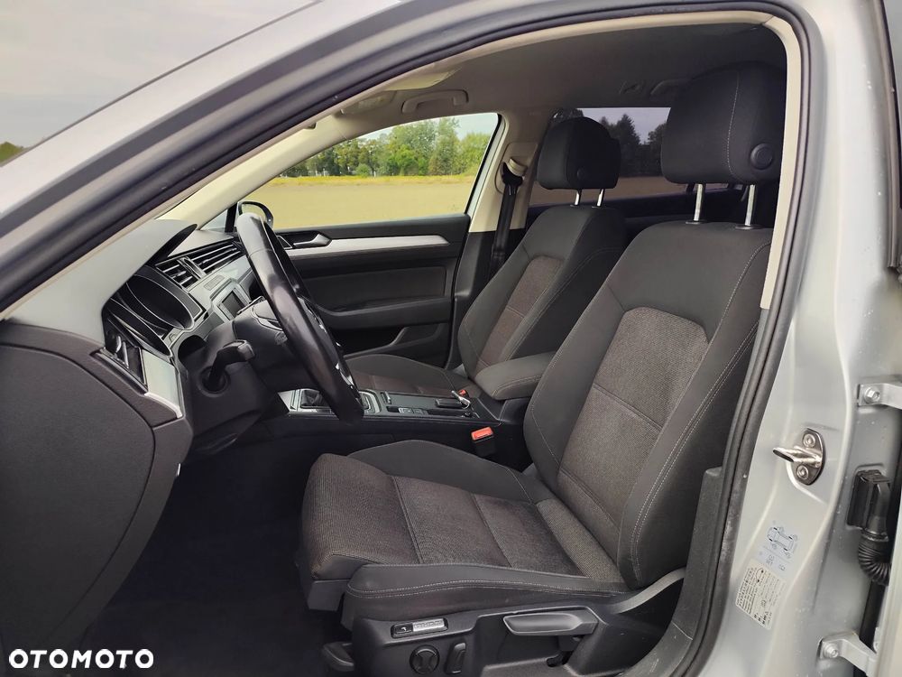 Volkswagen Passat 2.0 TDI (BlueMotion Technology) Comfortline - 10