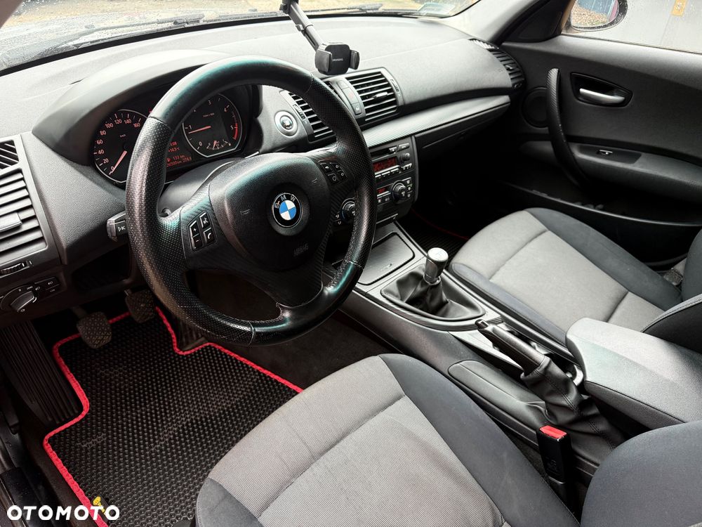 BMW Seria 1 120d - 11