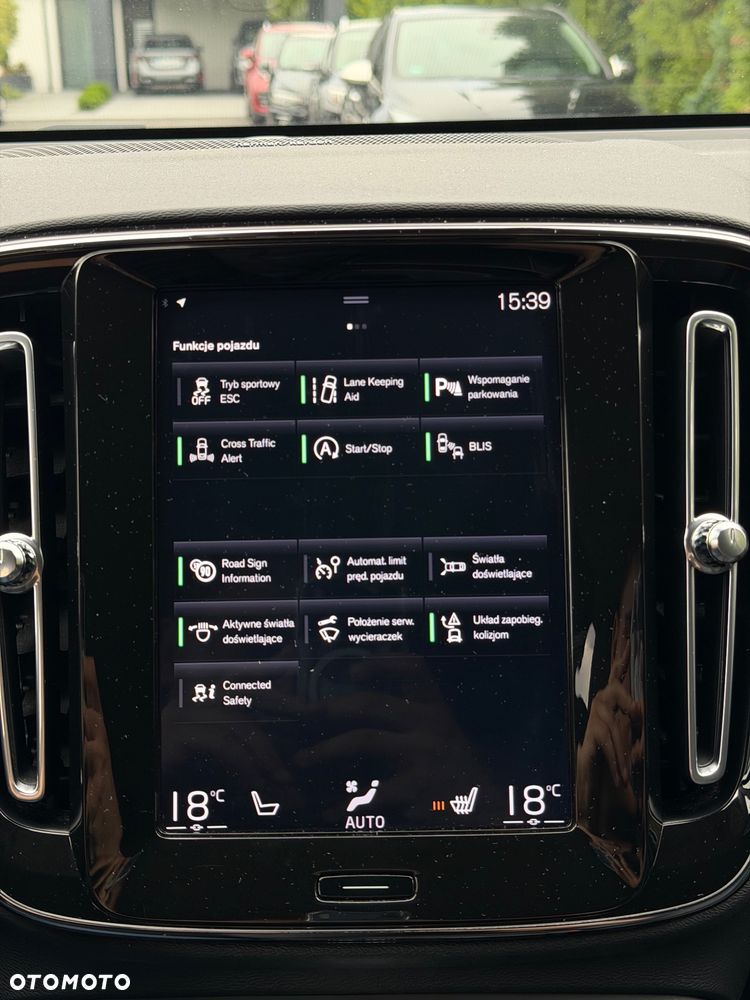 Volvo XC 40 T3 - 18
