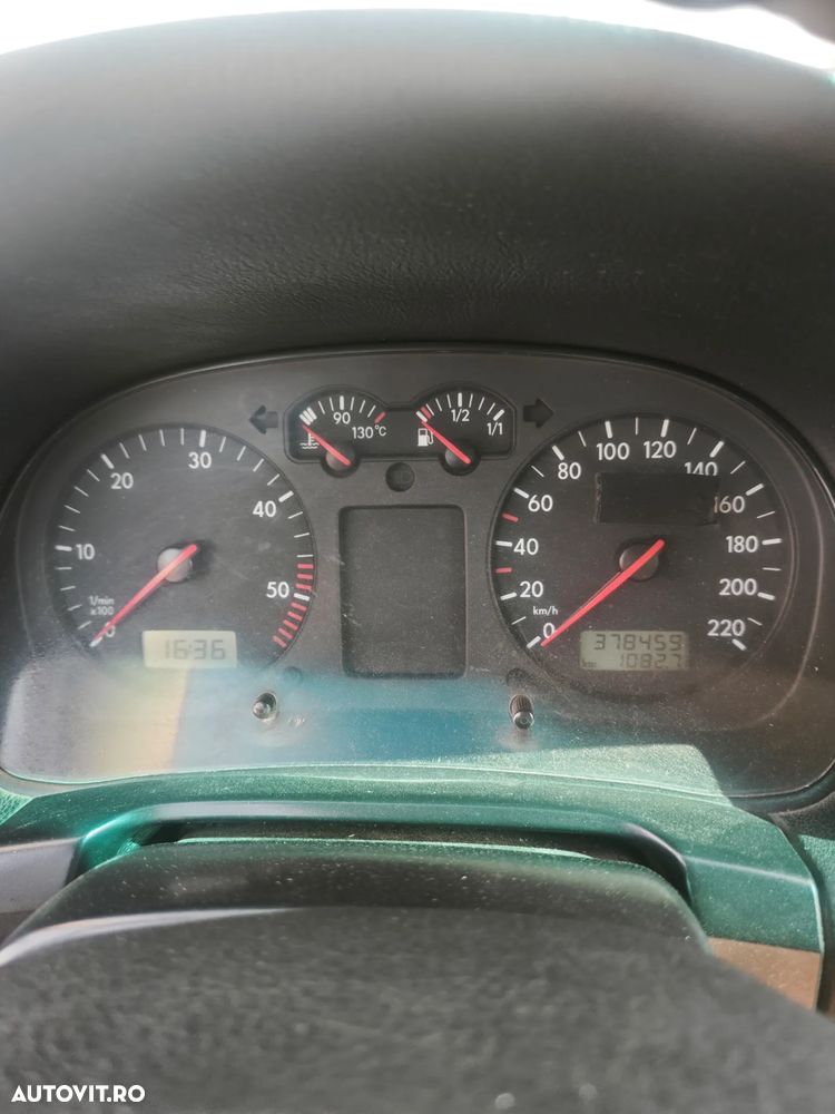 Volkswagen Golf 1.9 TDI Variant - 7
