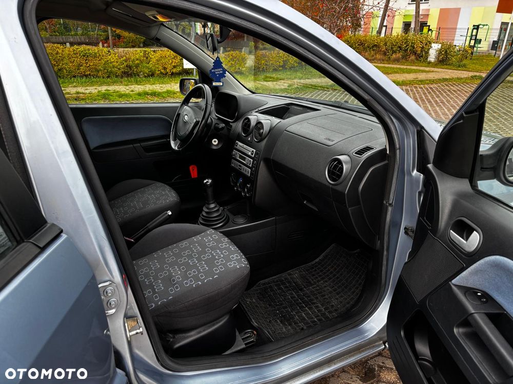 Ford Fusion 2005 photo 3
