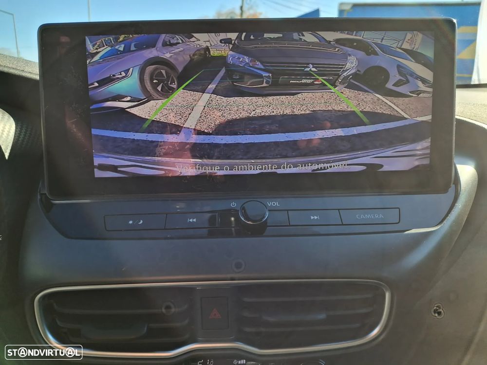 Nissan Juke 1.0 DIG-T Acenta DCT - 21