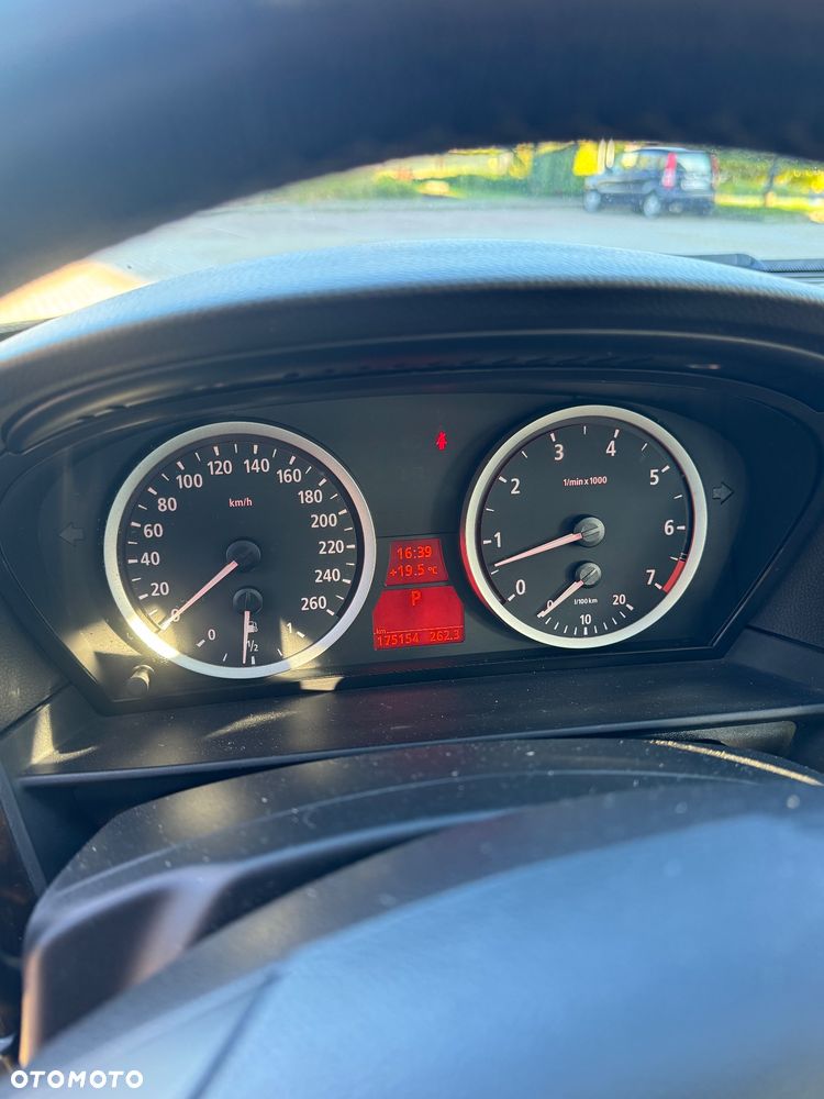 BMW Seria 5 - 13