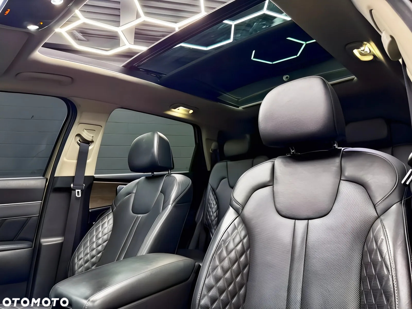 Kia Sorento - 9