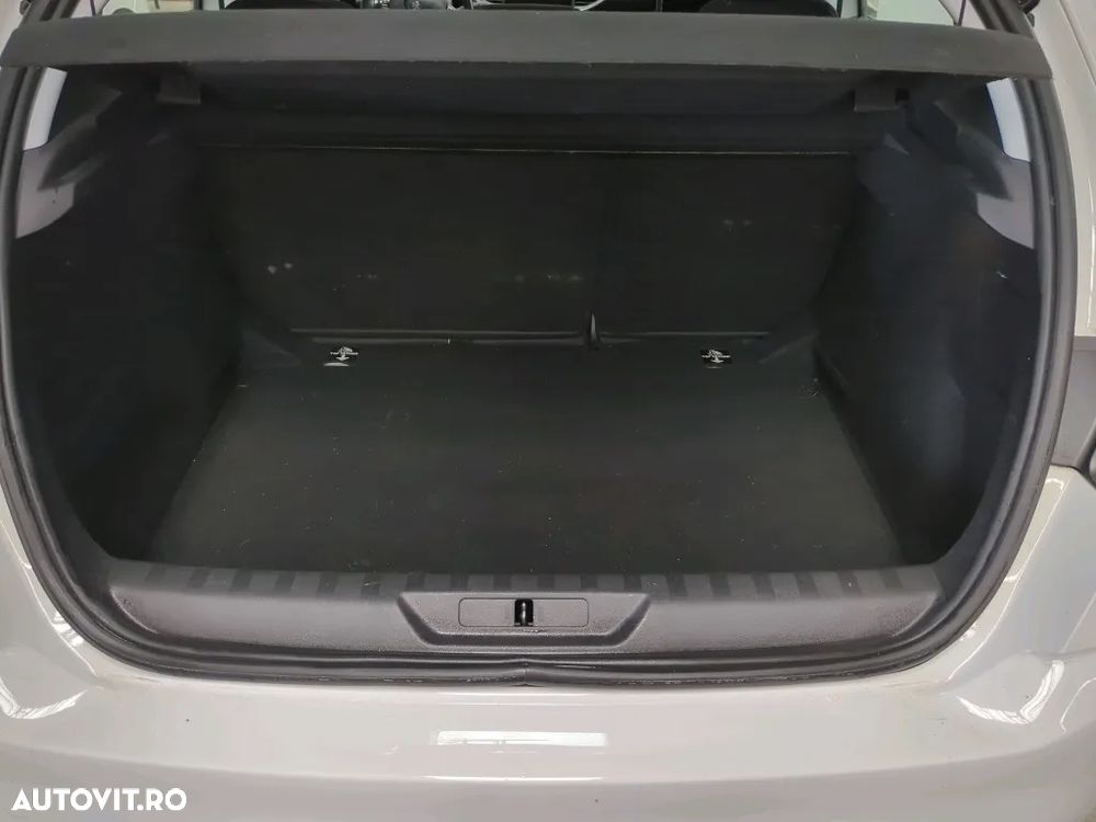 Peugeot 308 - 7