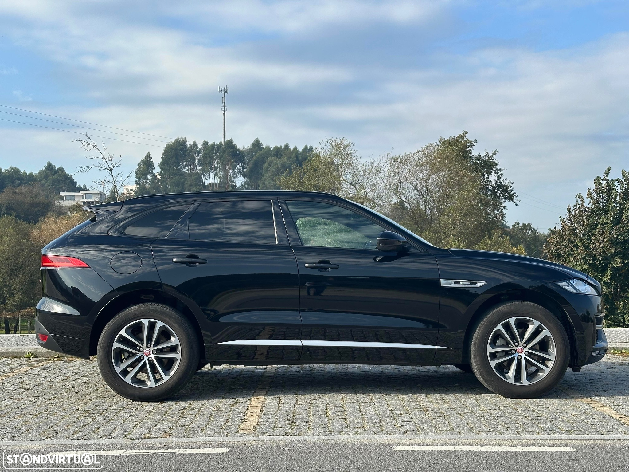 Jaguar F-Pace 2.0 i4D R-Sport - 9