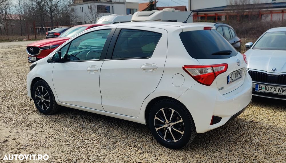 Toyota Yaris 1.5 L VVT-iE Active - 3