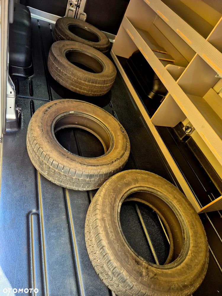 Ford Transit - 13