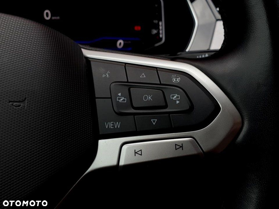 Volkswagen Passat - 15