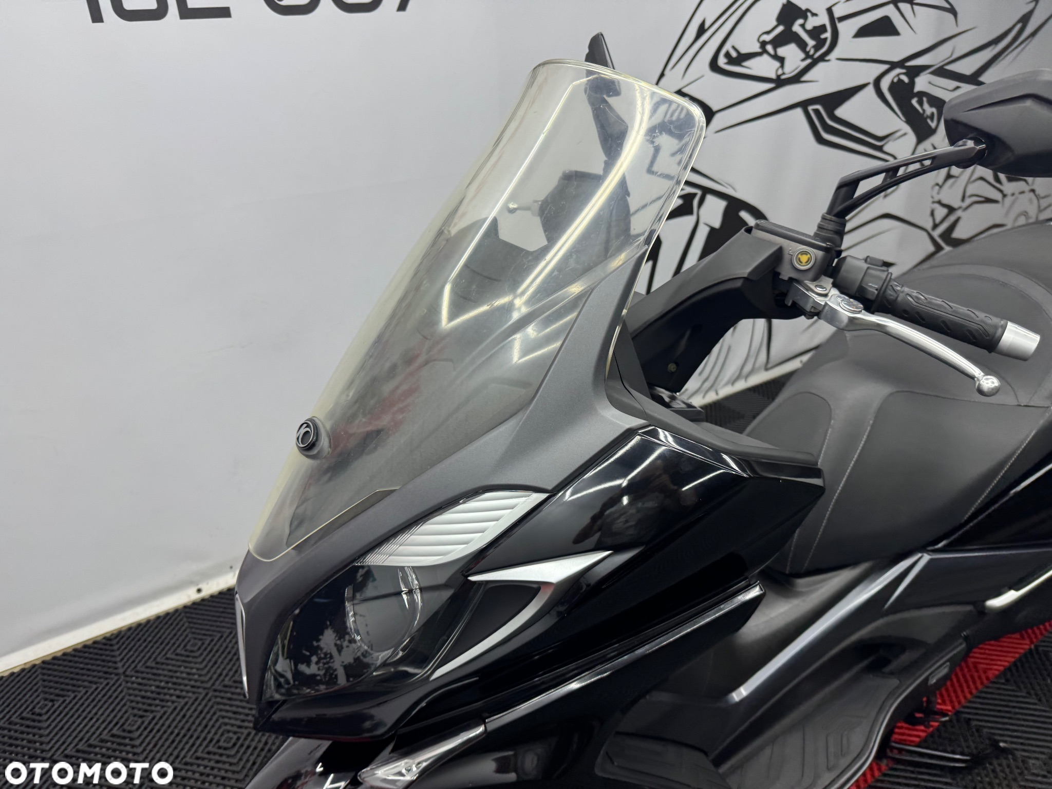 Kymco Downtown - 12