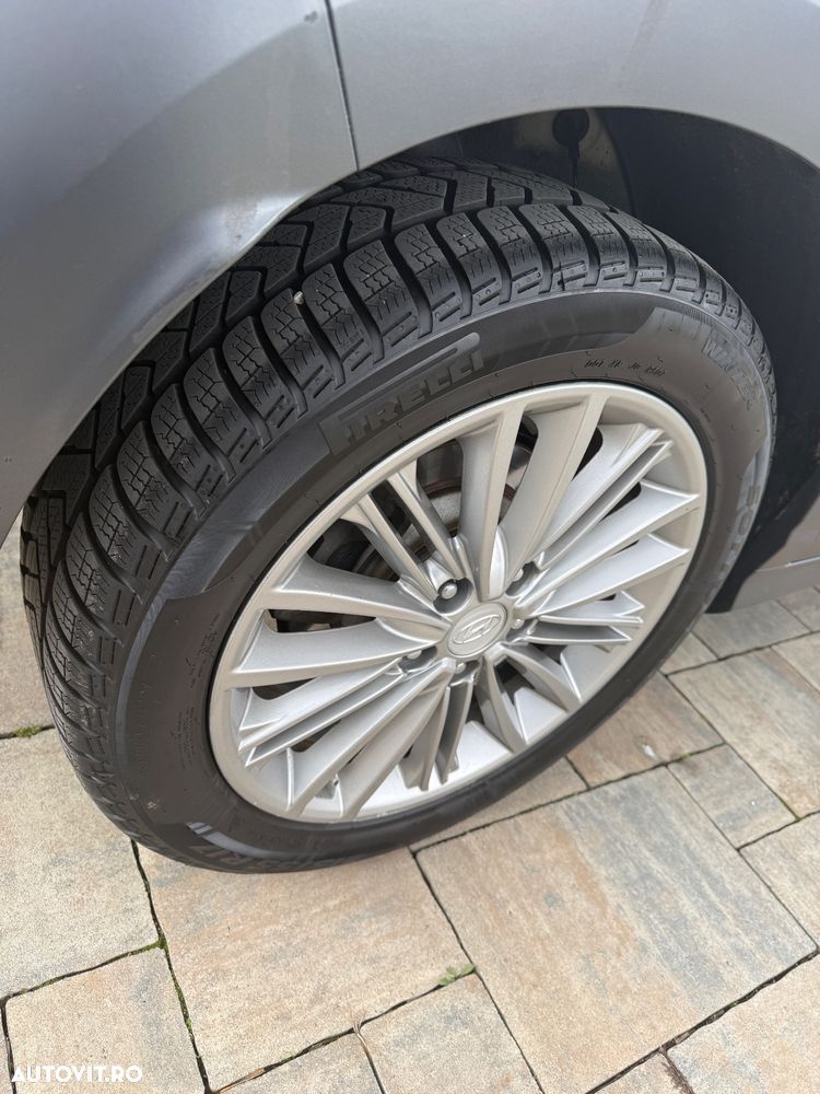 Hyundai KONA 1.6 CRDi 4WD 7DCT Luxury - 6