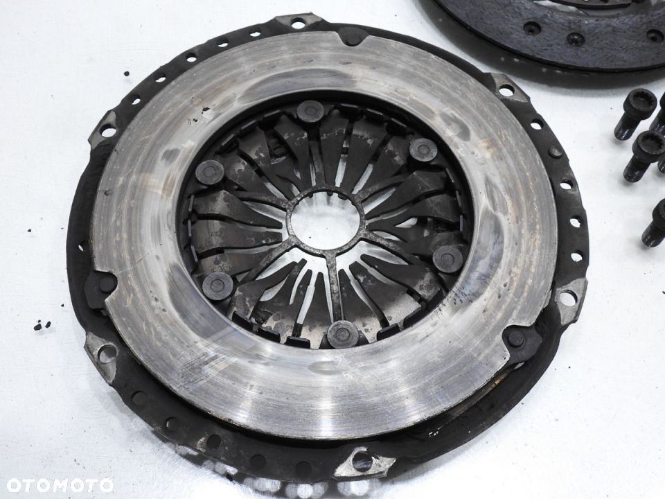 SPRZĘGŁO TARCZA DOCISK VOLVO V50 2.5 T5 - 10