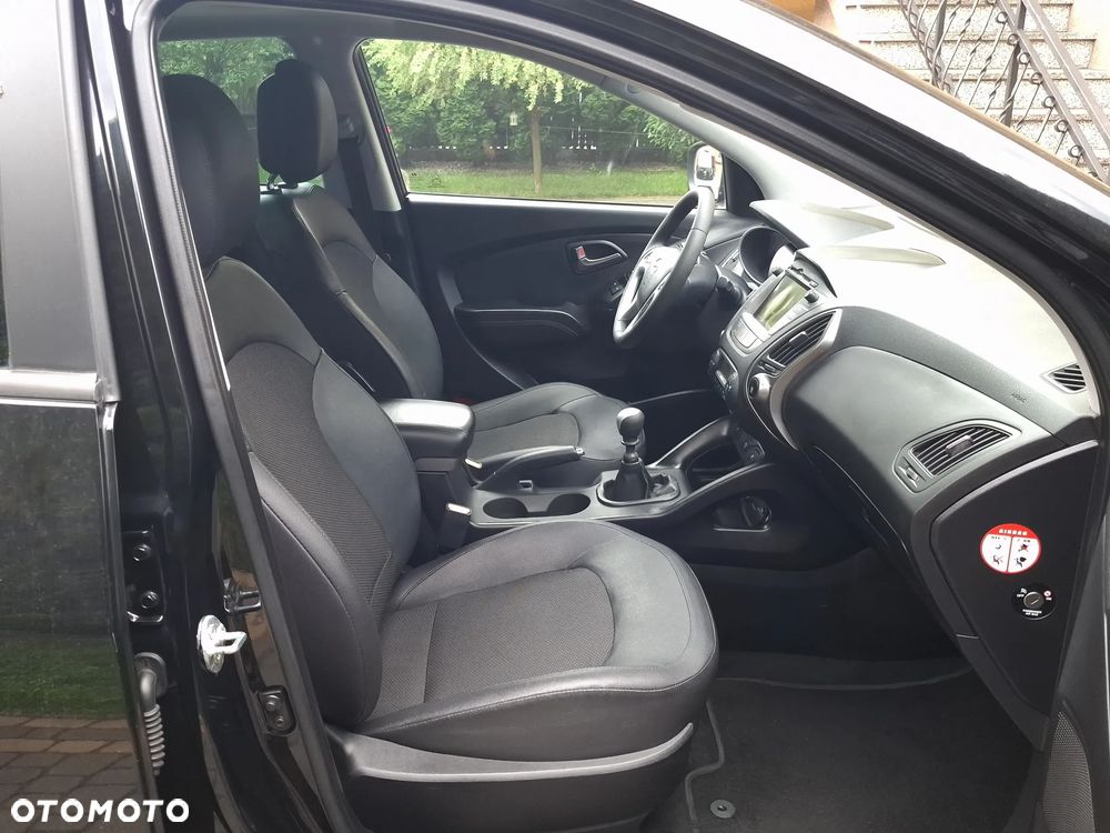 Hyundai ix35 1.7 CRDi 2WD blue Finale Gold - 10