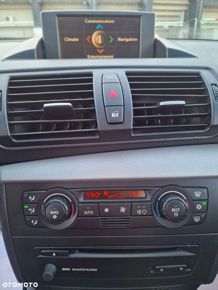 BMW Seria 1 - 22