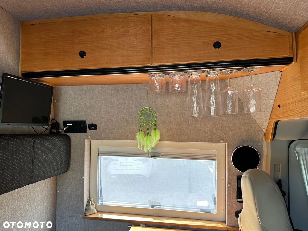 Ford Transit - 24