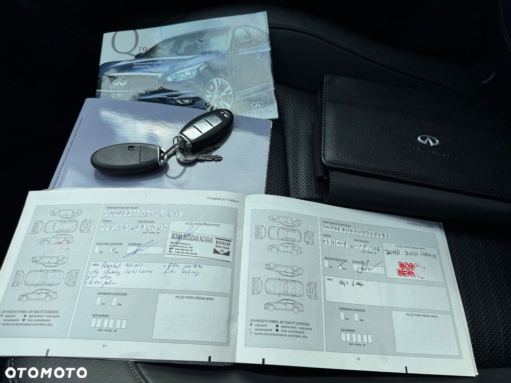 Infiniti Q70 2.2d Premium Executive - 23