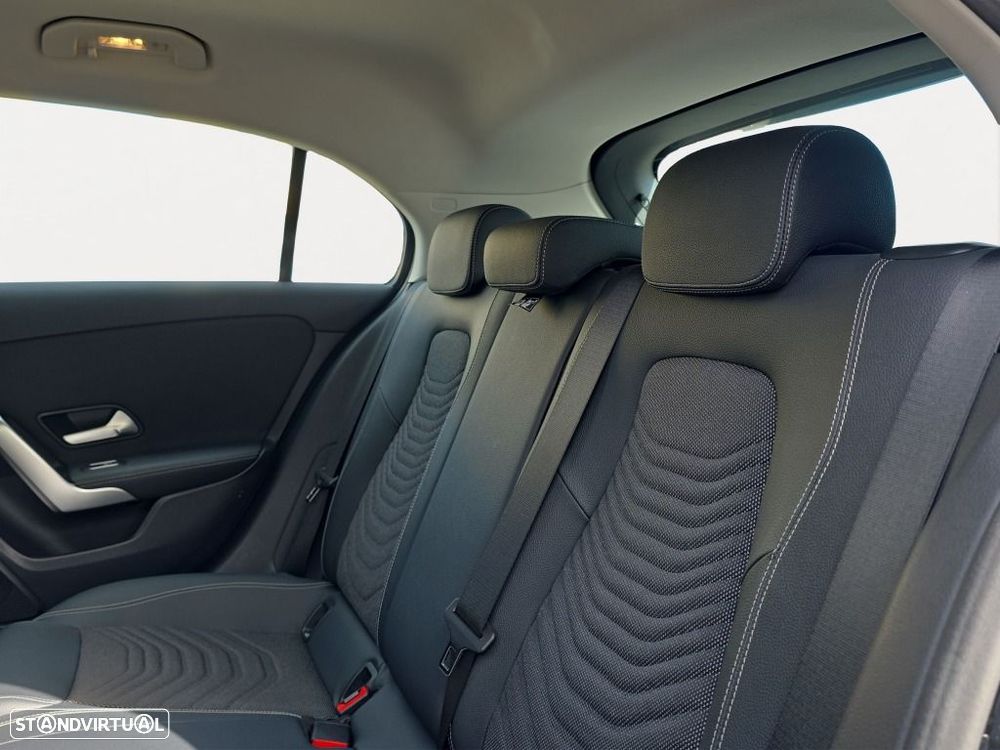 Mercedes-Benz A 250 e - 14