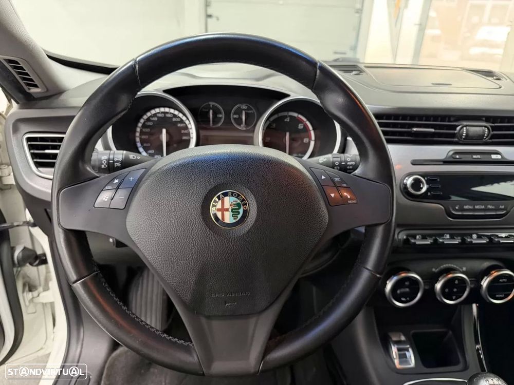 Alfa Romeo Giulietta 1.6 JTDM Trofeo - 7